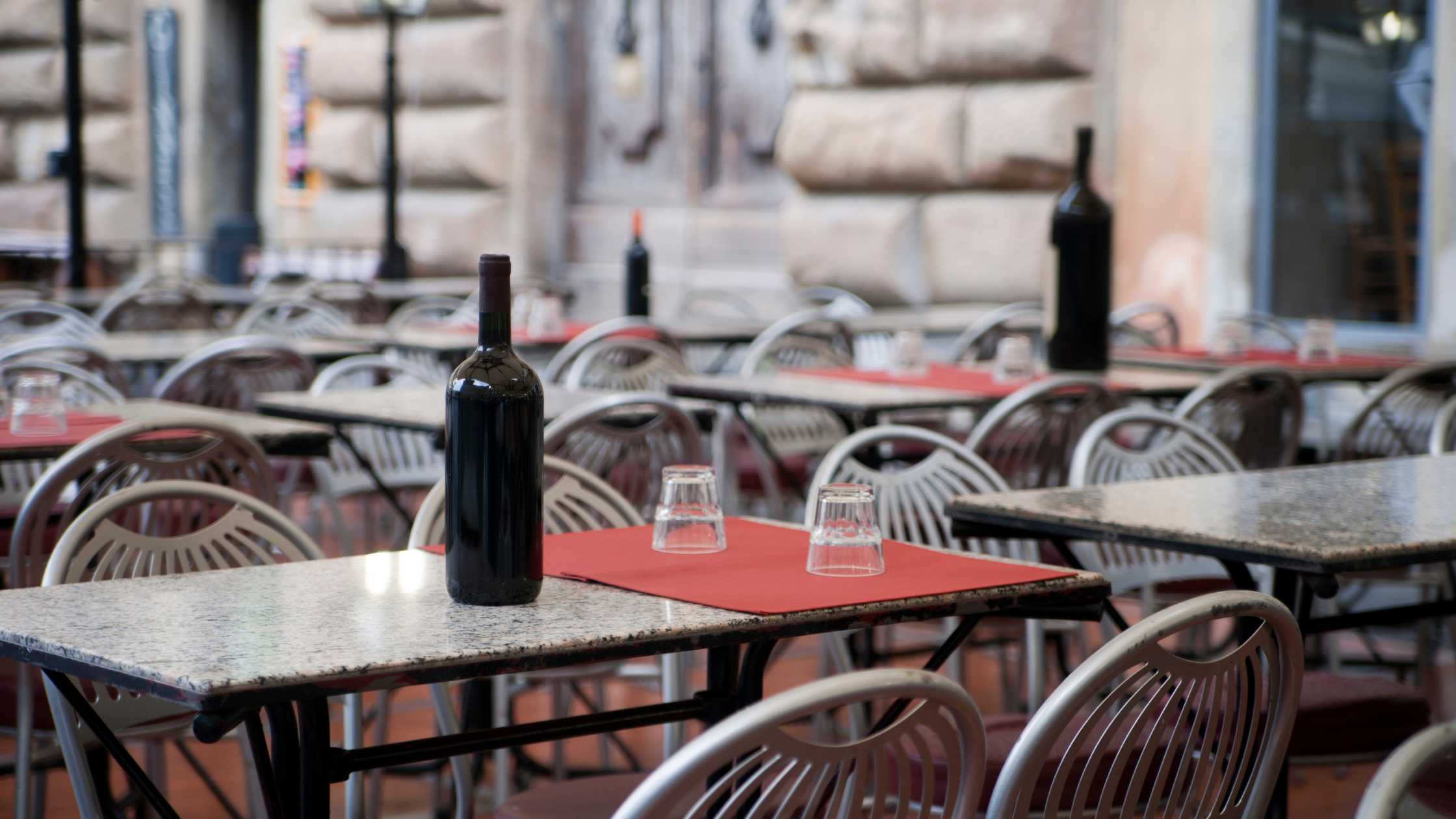 Find trendy restaurants near me