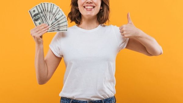 5 Creative small online business ideas for anyone to make money in 2026