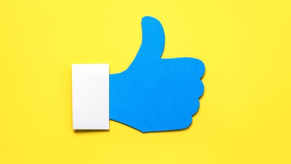 How to make tweets shareable on Facebook