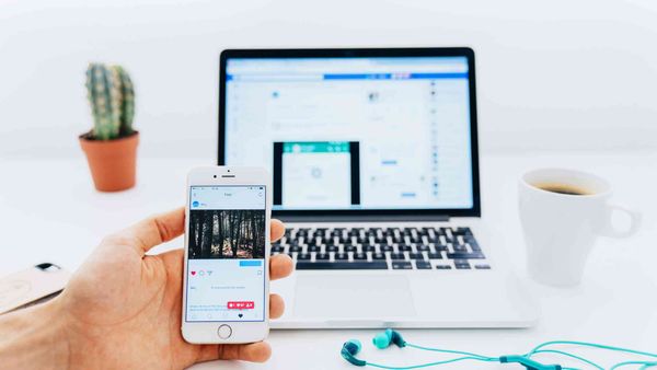 How to post from Facebook to Instagram: 3 different methods!