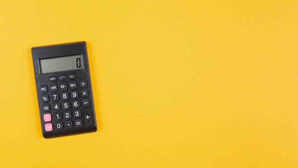 Check the number of followers with Twitter Follower Count Tracker!