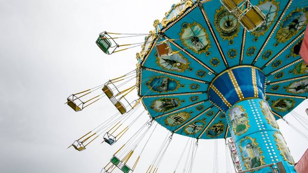 7 Best LinkedIn Carousel Post Generator Tools in 2026!