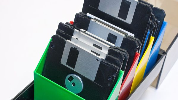 How do I save a tweet?