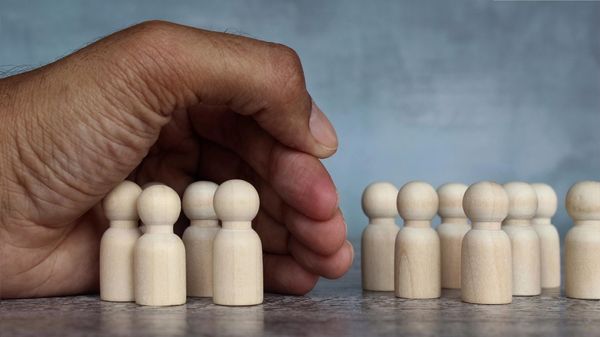 How to Unfollow All Unverified Twitter Accounts