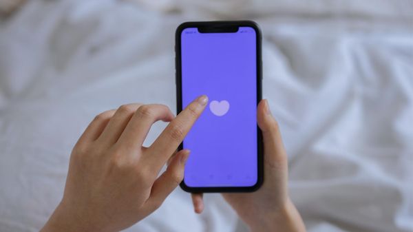 How to Track Twitter Unfollowers on iPhone (Step-by-Step)