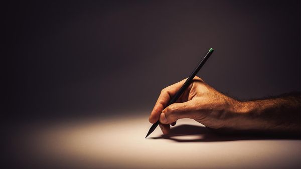 AI quote writer: how to write smarter quote tweets in seconds