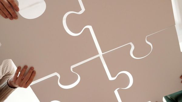 How to share a tweet on LinkedIn as an image