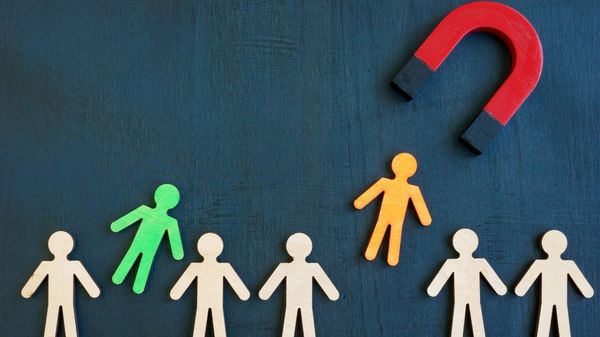 How to follow everyone someone else follows on Twitter