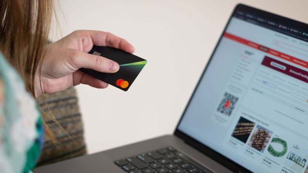 Does Facebook Marketplace charge fees?
