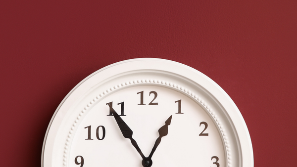 Best time to post on Twitter: why your followers' hours beat any chart