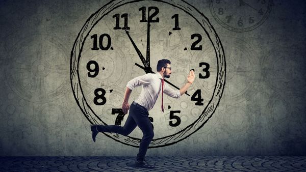 How to create content for social media when you have no time