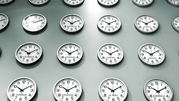 Which time zones do rival accounts reach on X?
