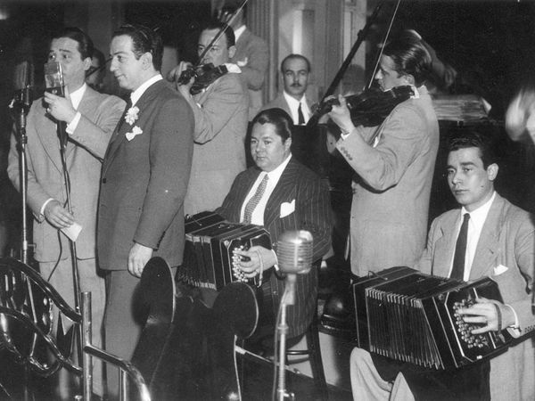 32/2026 Aníbal Troilo & Alberto Marino - Milonga tanda