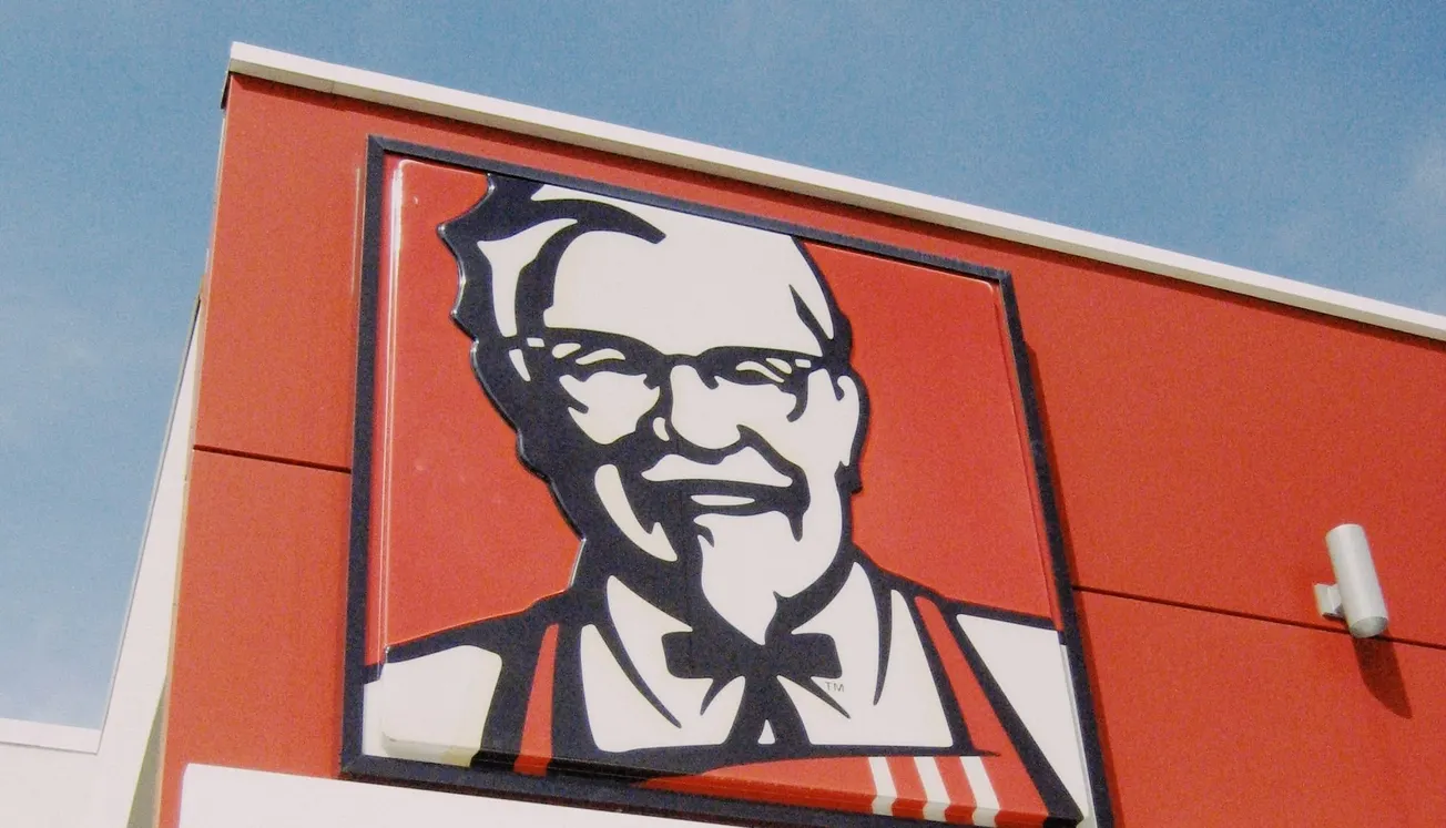 一名涉嫌酒驾的男子在唐卡斯特肯德基被捕