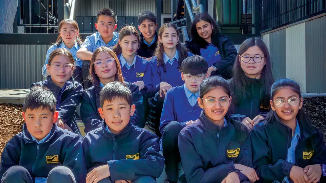 十一对双胞胎一起迈入高中