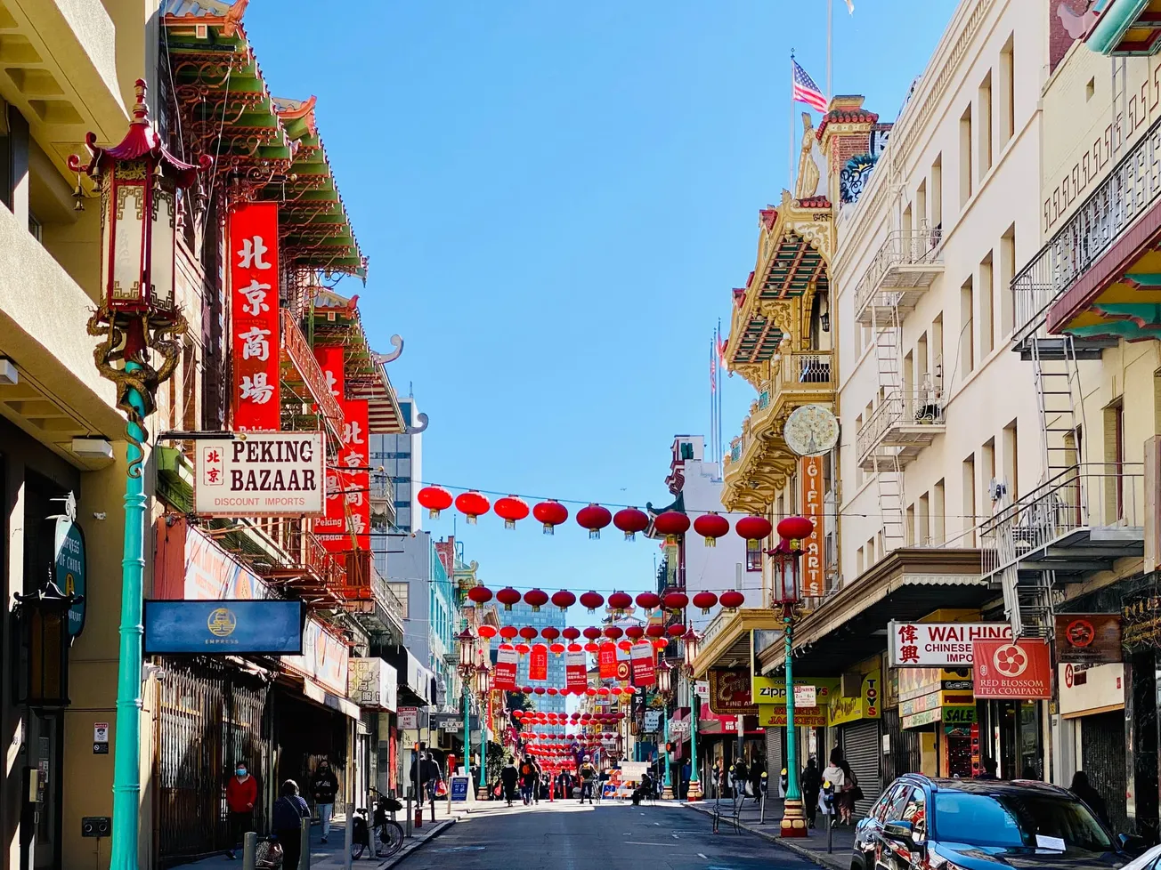 Visit to Chinatown Leaves Child Fully Briefed on Falun Gong Movement
