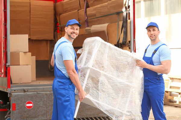 Marin-Specific Dating App Connects Singles with Moving Companies