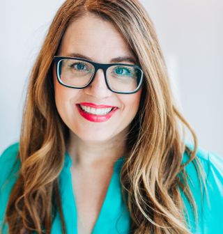 Becky Mollenkamp