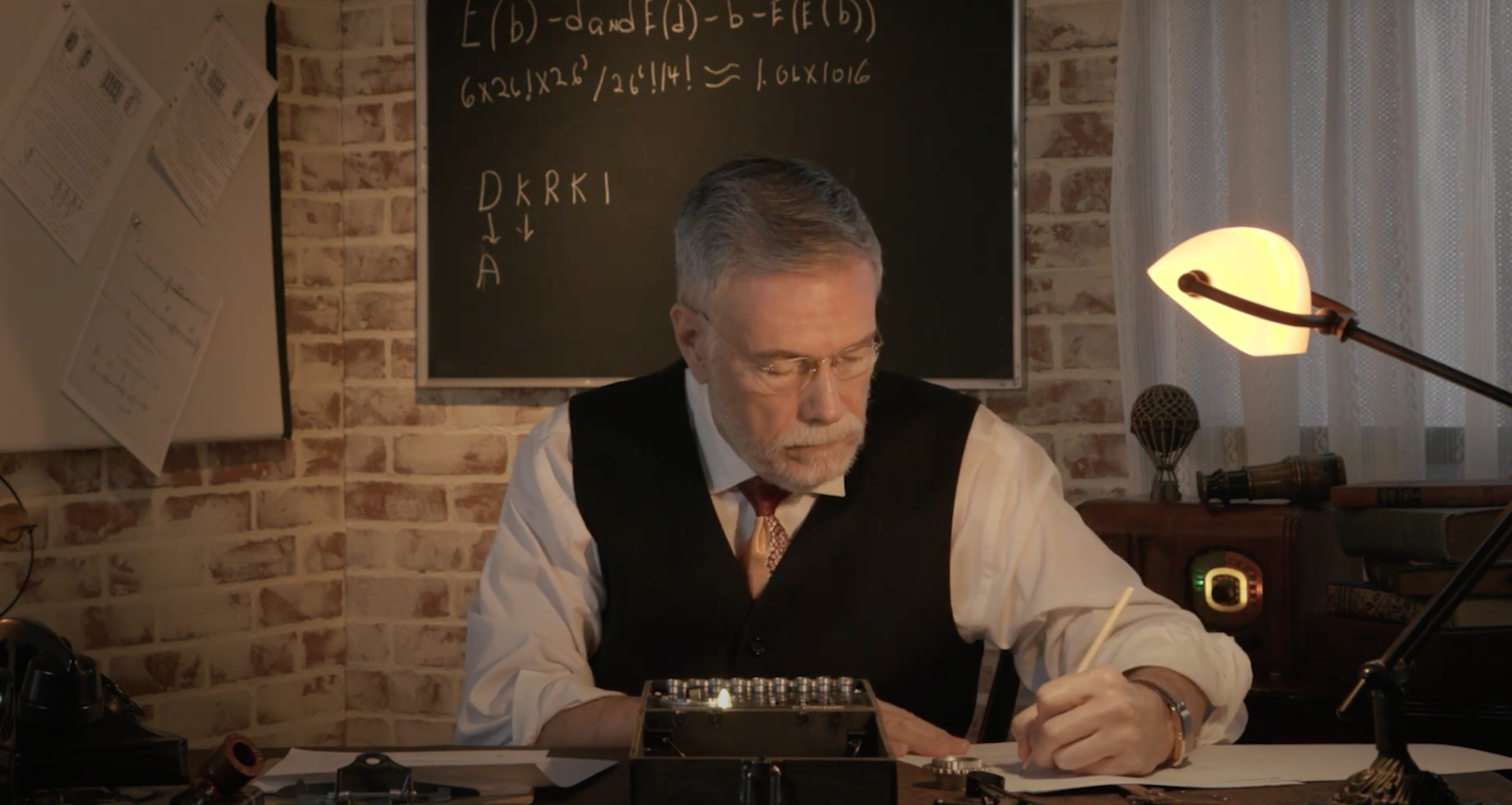 An image from a YouTube ASRM channel.