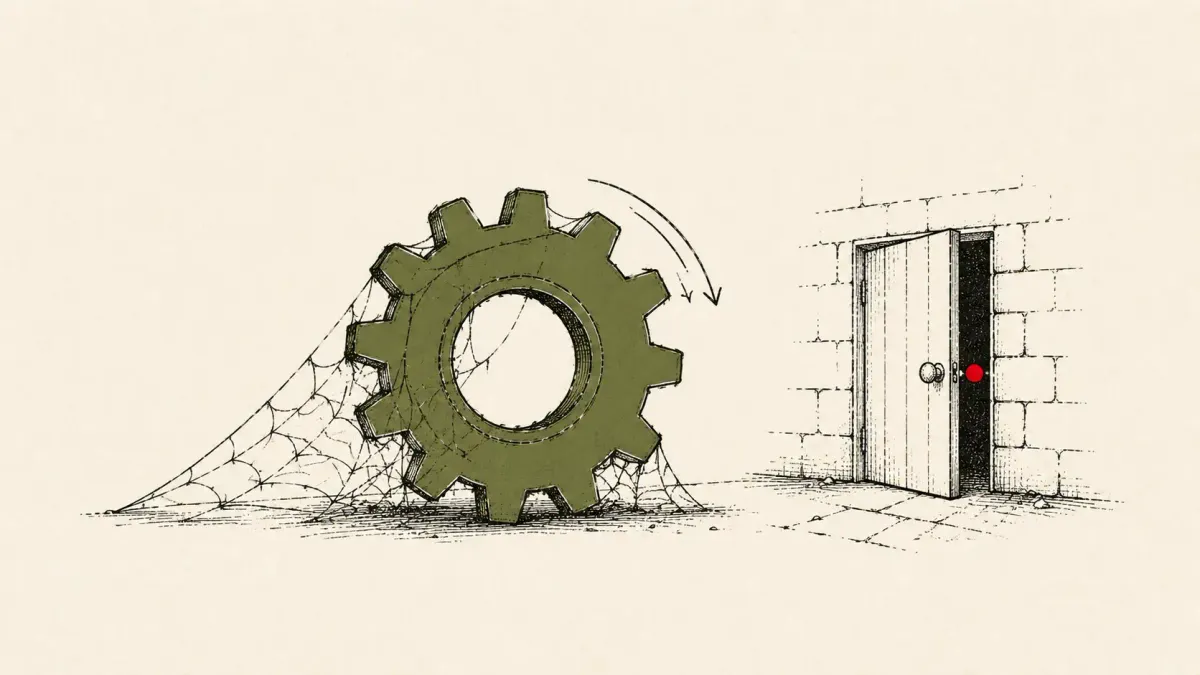Editorial illustration of a dormant kernel gear reawakening beside a small hidden door, marking Daxin's resurfacing in Taiwan with the new Stupig backdoor.