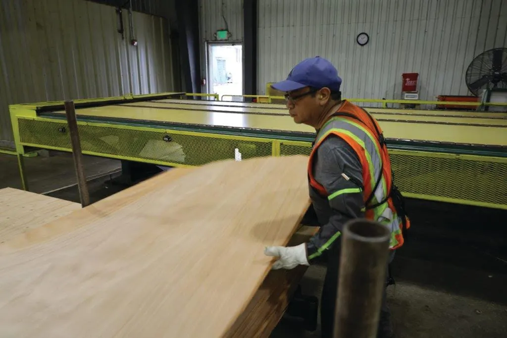 New Hardwood Plywood Sets Sights on WRC Siding Market