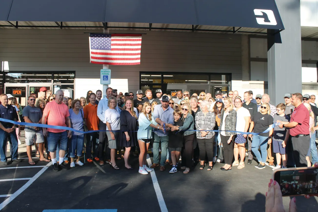 MARYLAND STORE REOPENS AS PARK HARDWARE