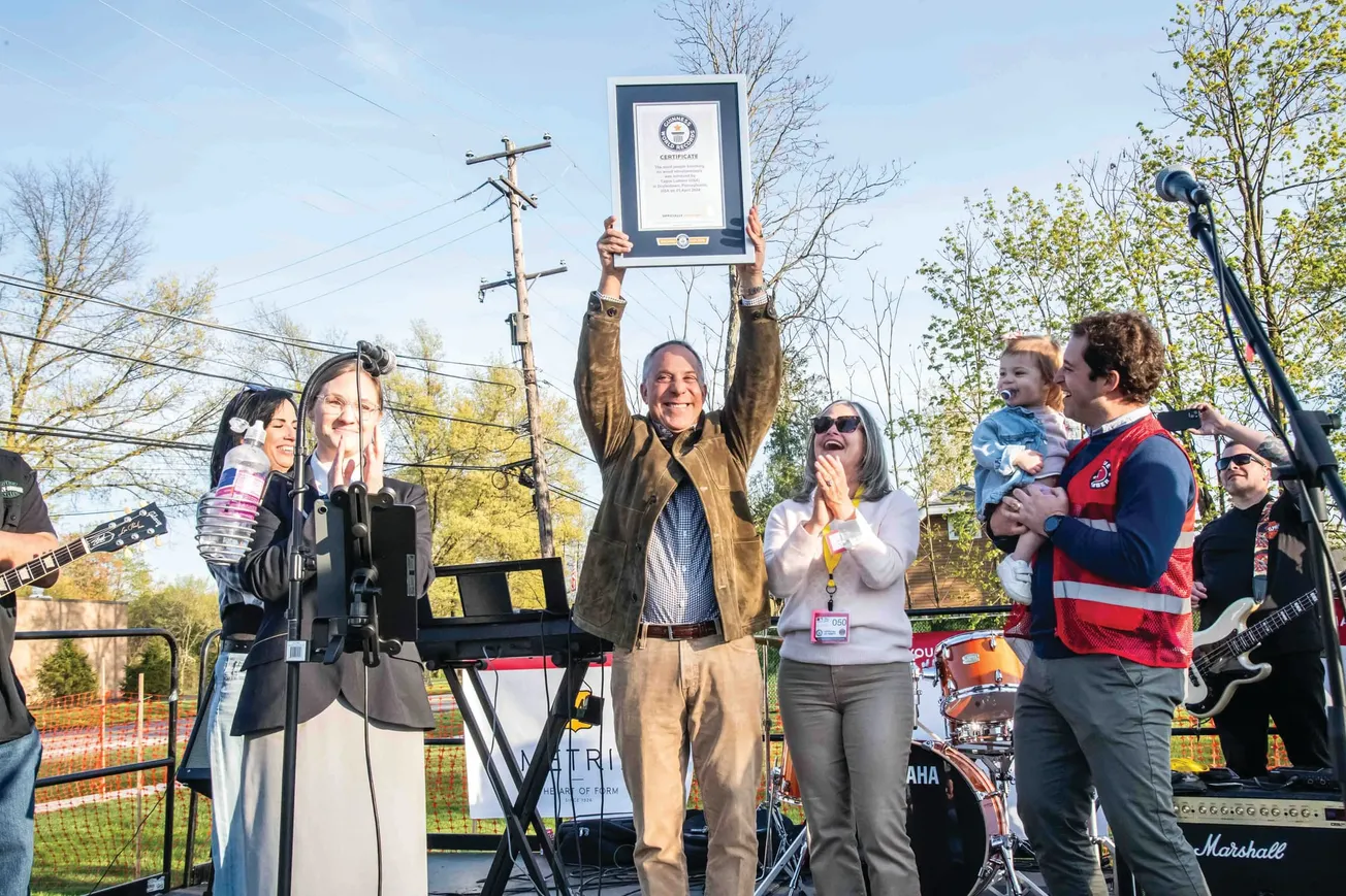 TAGUE LUMBER BREAKS WORLD RECORD