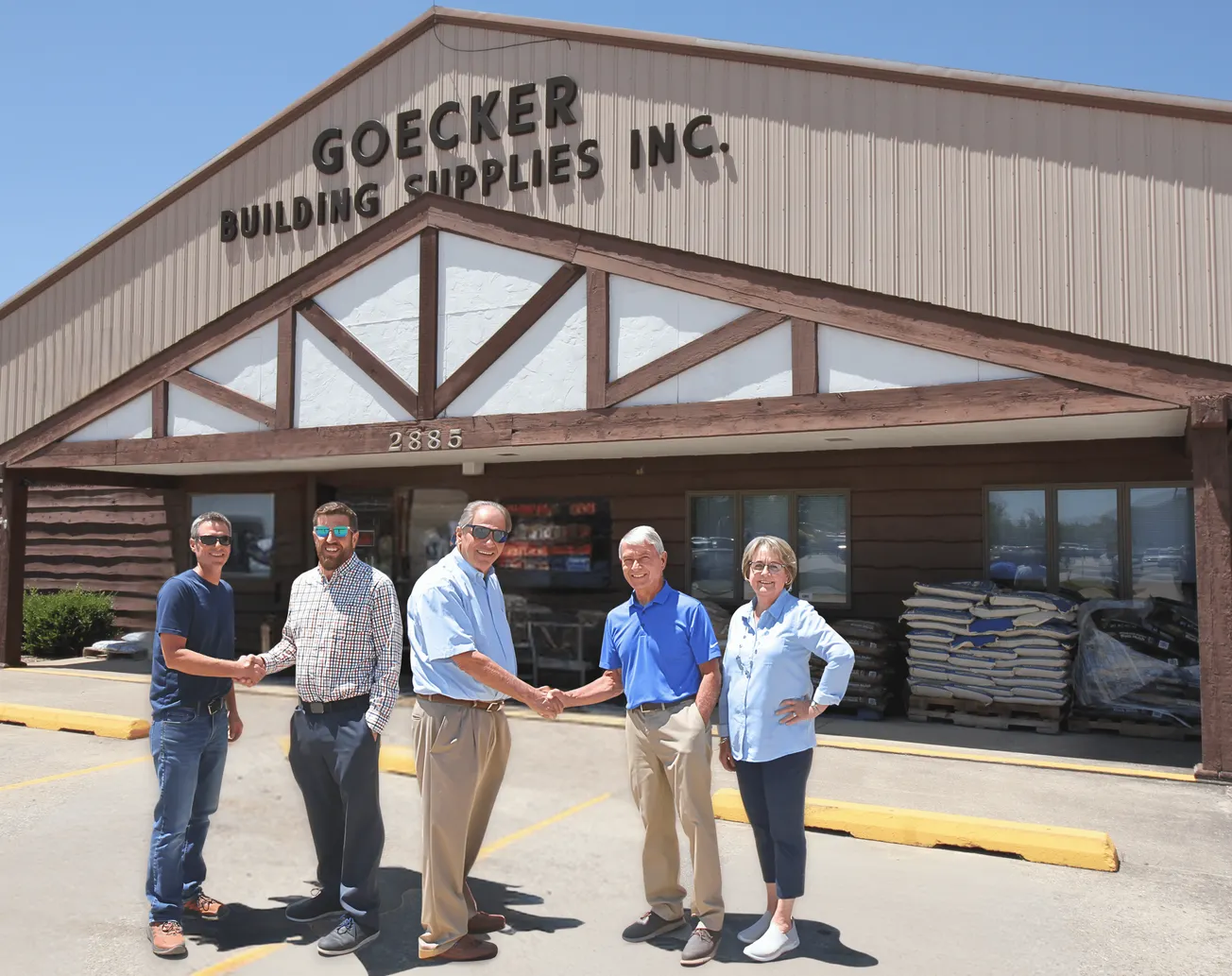 GILLMAN DO IT BEST BUYS INDIANA’S GOECKER