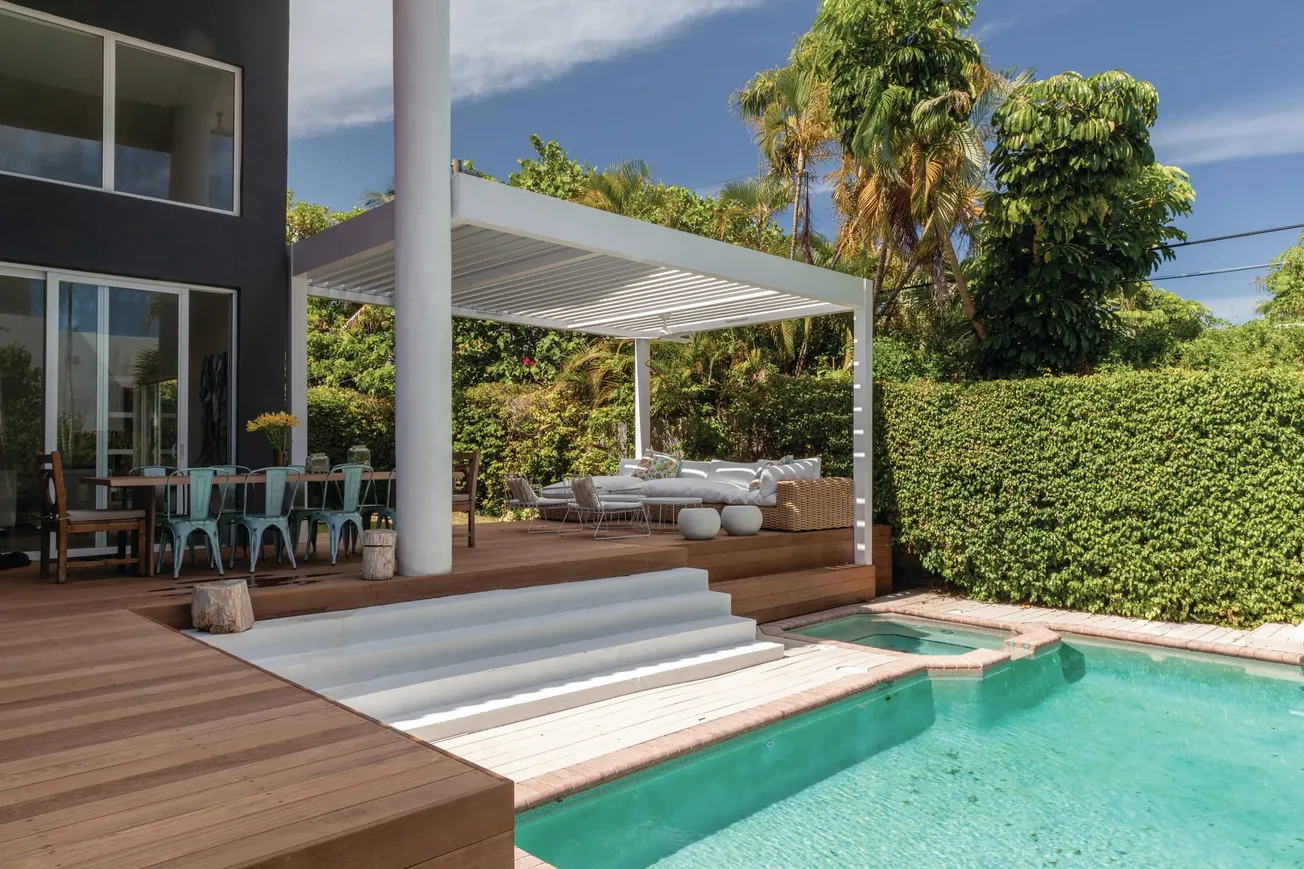 PERGOLA PLUS