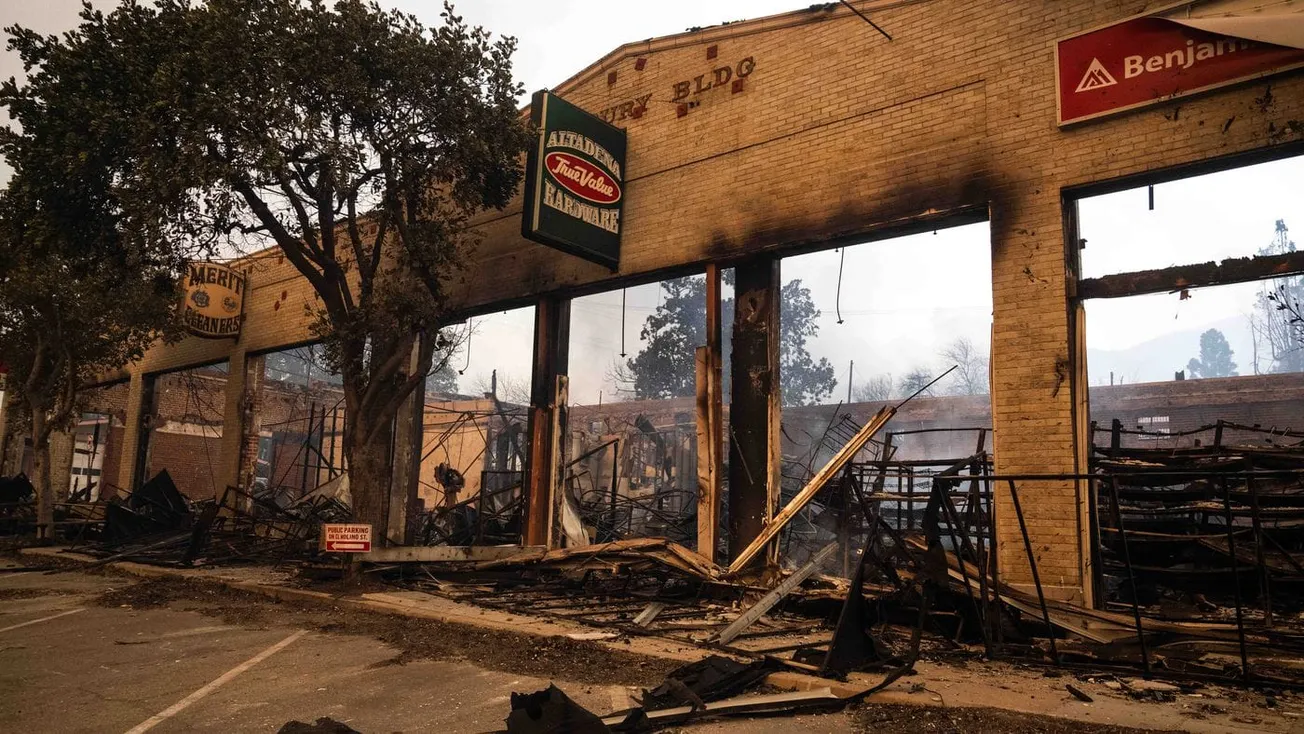 LA FIRES DESTROY VENERABLE HARDWARE STORE