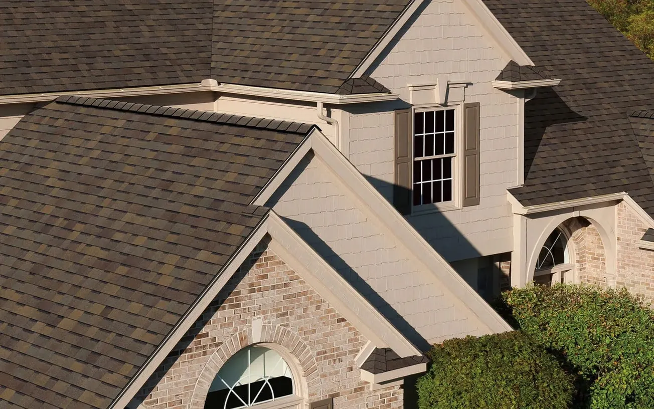 OWENS CORNING TO BUILD SHINGLE PLANT IN SOUTHEAST