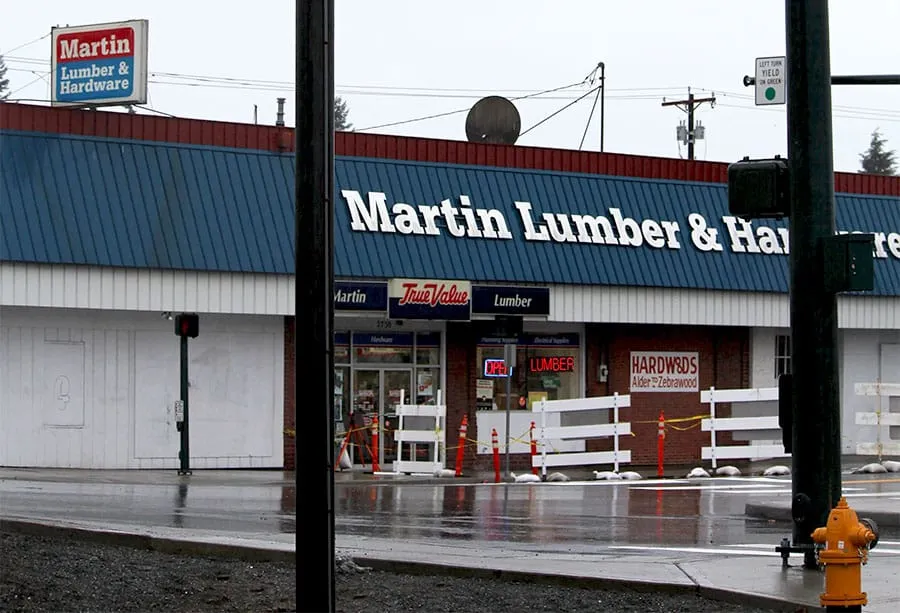 WASHINGTON LUMBERYARD CLOSES AFTER 75 YEARS
