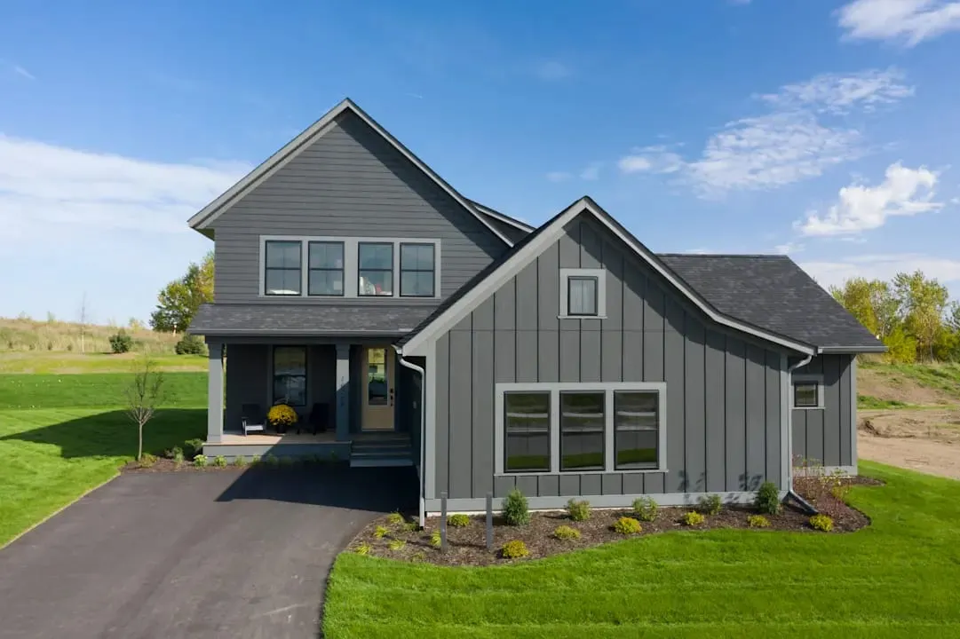 LP TARGETS MINNESOTA FOR NEW PREFINISHING PLANT