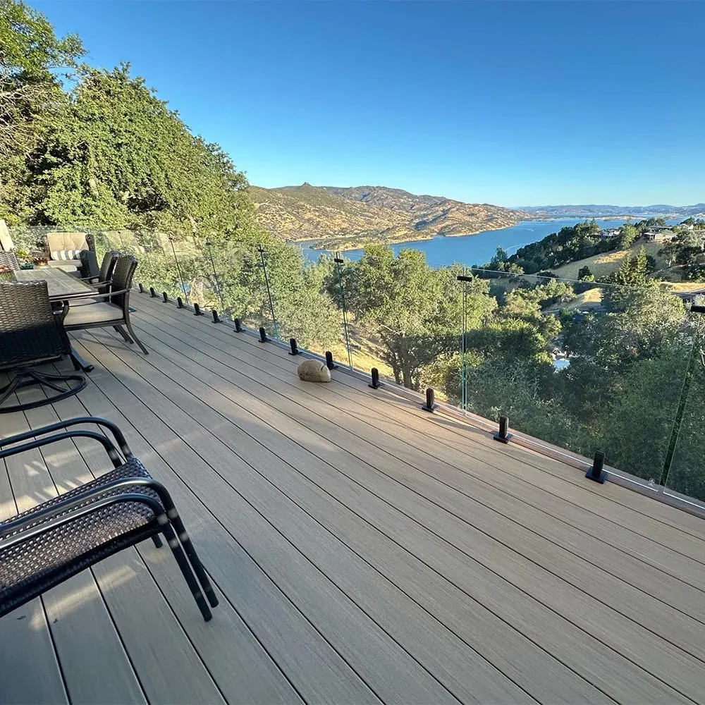 AMERICAN CEDAR TAKES STOCKING POSITION OF IG RAILING