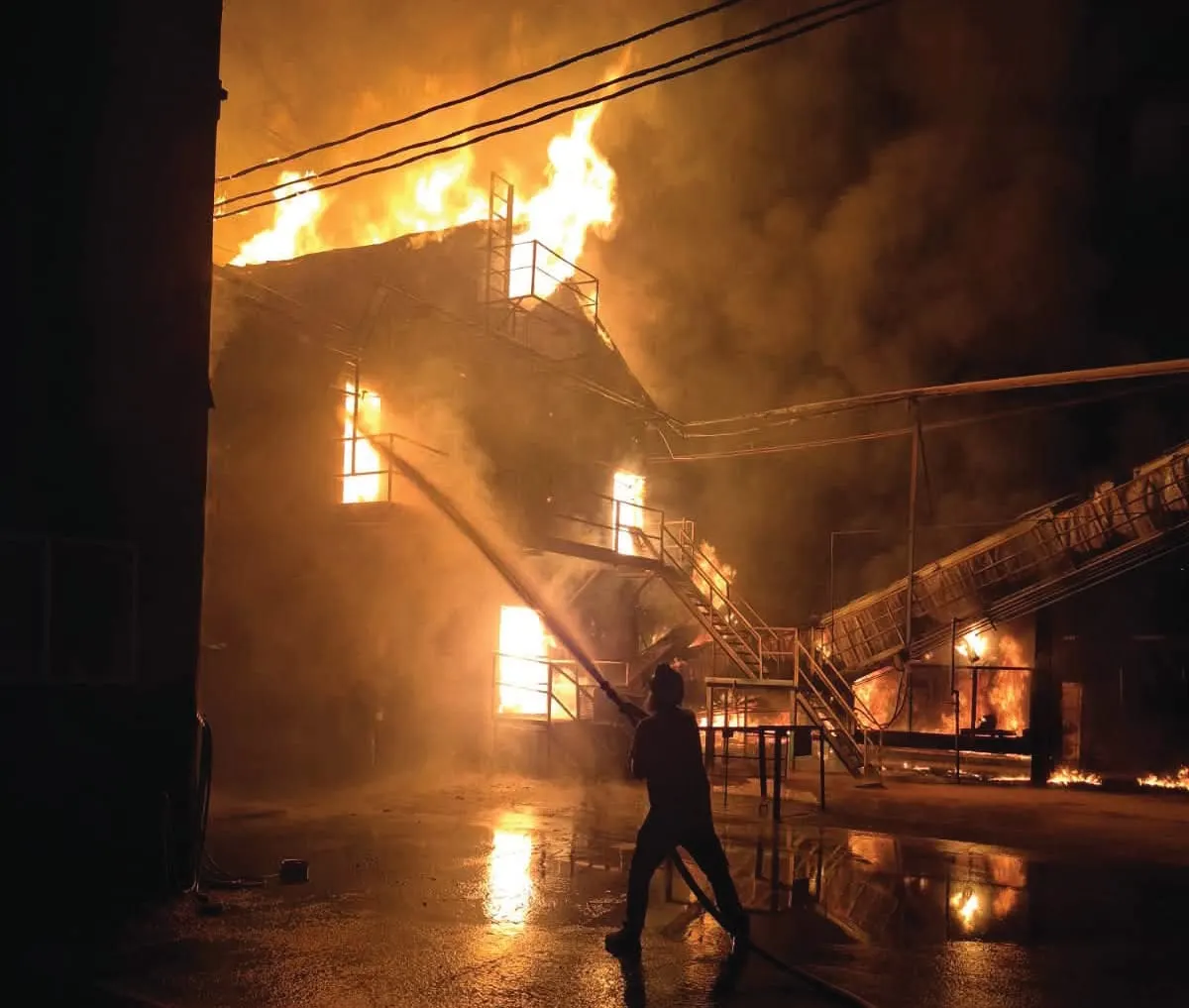 FIRES STRIKE IDAHO'S EMPIRE LUMBER