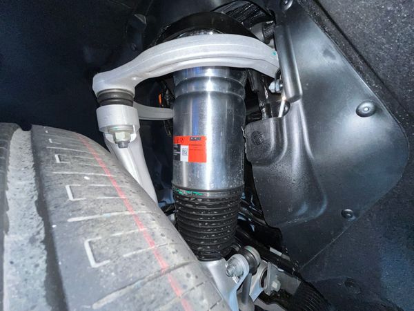 BWI supplies the air-spring/damper module fitted to the M-HERO X700.
