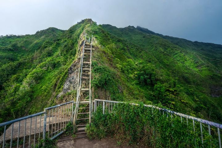Friends of Haʻikū Stairs Sue to Halt Demolition Plans in Hawai'i