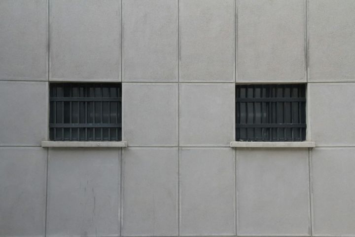 Teen Held in Isolation for Over a Month at Oregon Youth Facility, Lawsuit Alleges