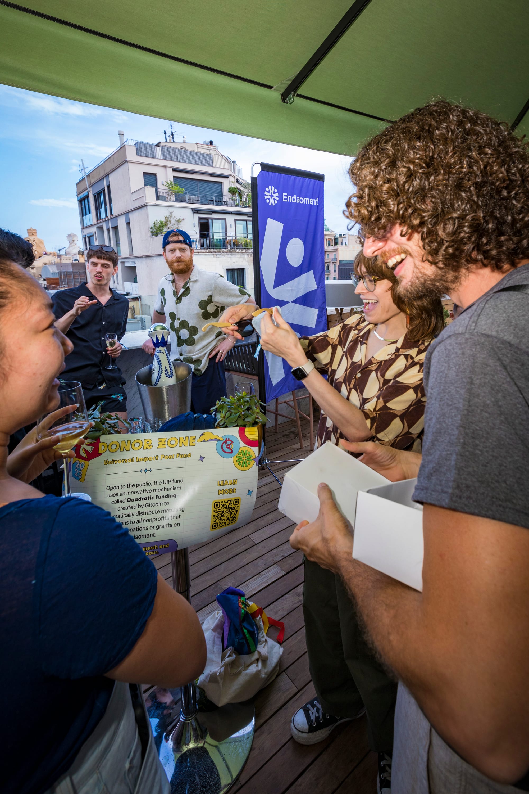 Celebrating live donations to the UIP.