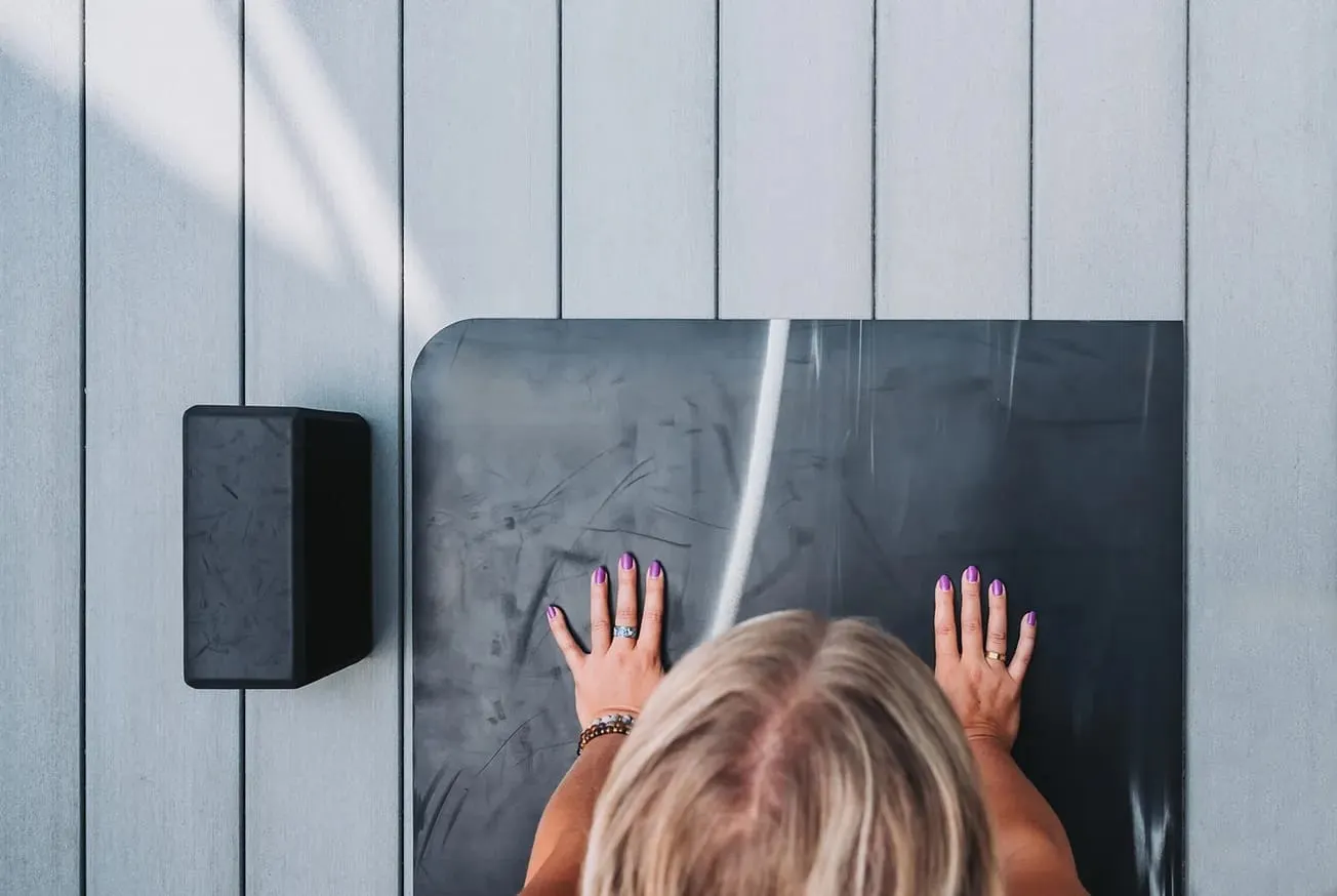 DuxxBak Partners with Hall in the Pacific Northwest