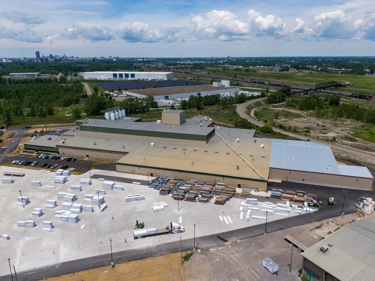 Deckorators Opens Its 1st Northeast Plant in N.Y.