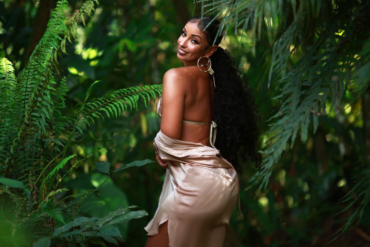 R&B singer Mya releases deluxe version of her self-titled album