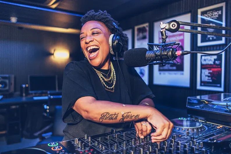 ✦Weekender✦ Wine walk | Cinco jams | Mohawk omelet | Derby Day | Mystery train | Gem fest | Bird nerd 🦉