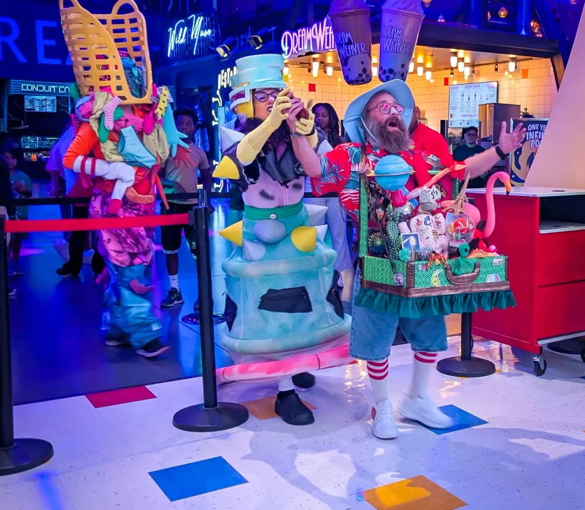 🧨 Kaboom bang pow | Spongy musical | Plant comedy? | Weenie girlz | Quonset bar bash | Secret shows | Boy band brunch