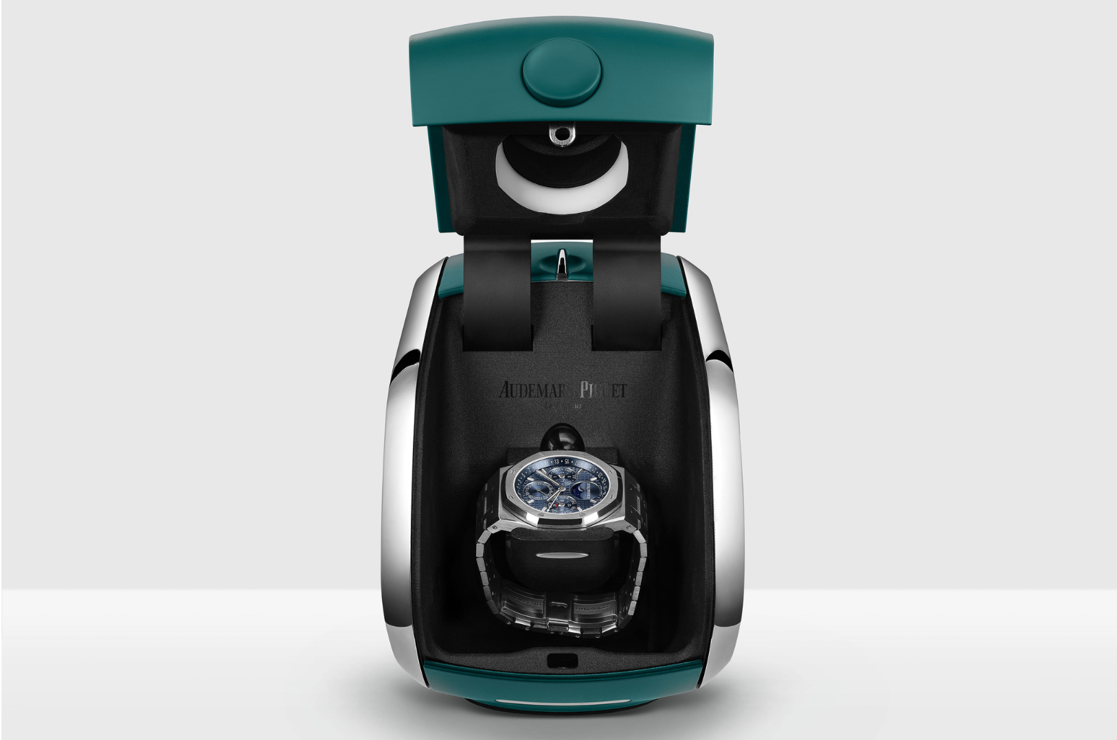 Audemars Piguet and the Dubai Future Foundation unveil a new chapter in watchmaking innovation: an intelligent watch box