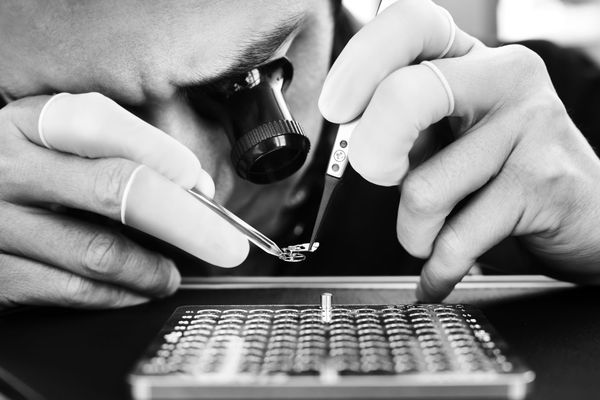 TAG Heuer Tackles Avant-Garde Horizons