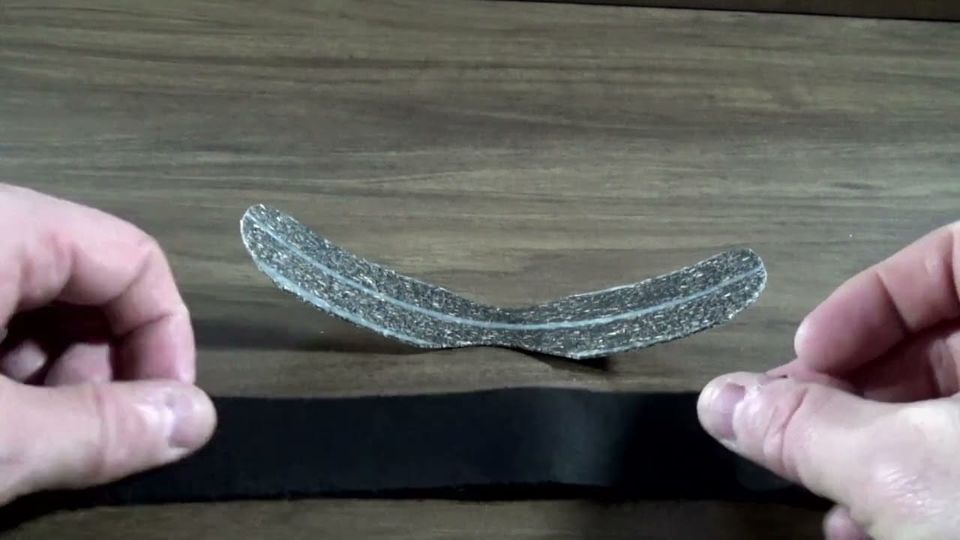 Bi-valve finger splint