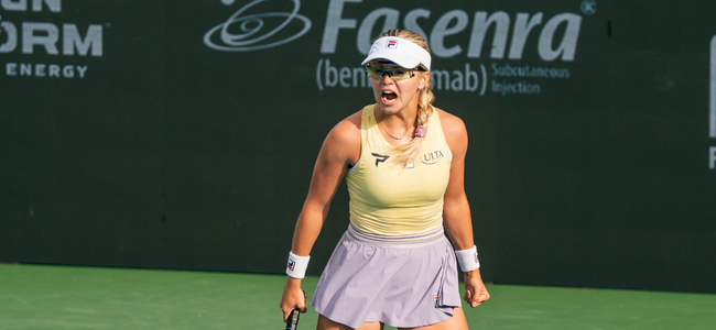 Anna Leigh Wearing Pilla Pickleball Glasses