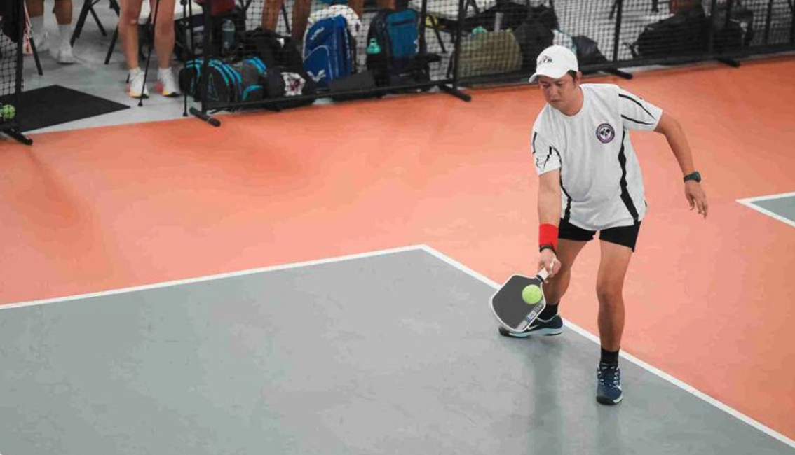 How to Lob in Pickleball Without Getting Smashed Back