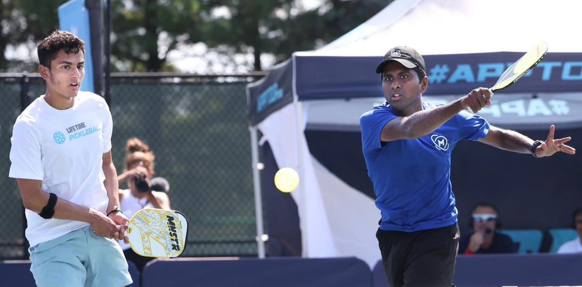                                         Bright and Johnson on Triple Crown Watch – The Pros
                                    